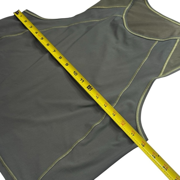 LuLuLemon Olive Green Mesh Detail Athletic Tennis Pickleball Crop Tank Size S/M - Picture 8 of 9